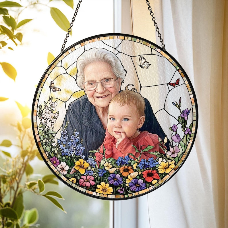 Personalized Photo Portrait Mom Stained Glass Suncatcher, Grandma & Grandkids Image