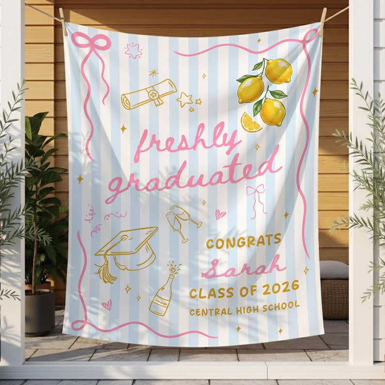 Custom Freshly Graduated Banner, Class of 2026 Tapestry, Party Backdrop Banner for Class, Graduation Party Decorations