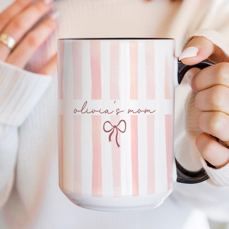 Personalized New Auntie Striped Mug, Custom Pregnancy Reveal Mother's Day Gift, New Aunt Gift Ideas