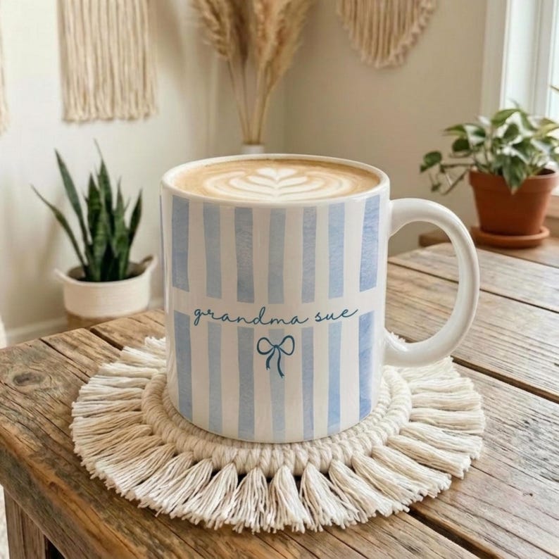Personalized Grandma Mug, Custom Grandma Name Baby Announcement Gift for New Grandmother
