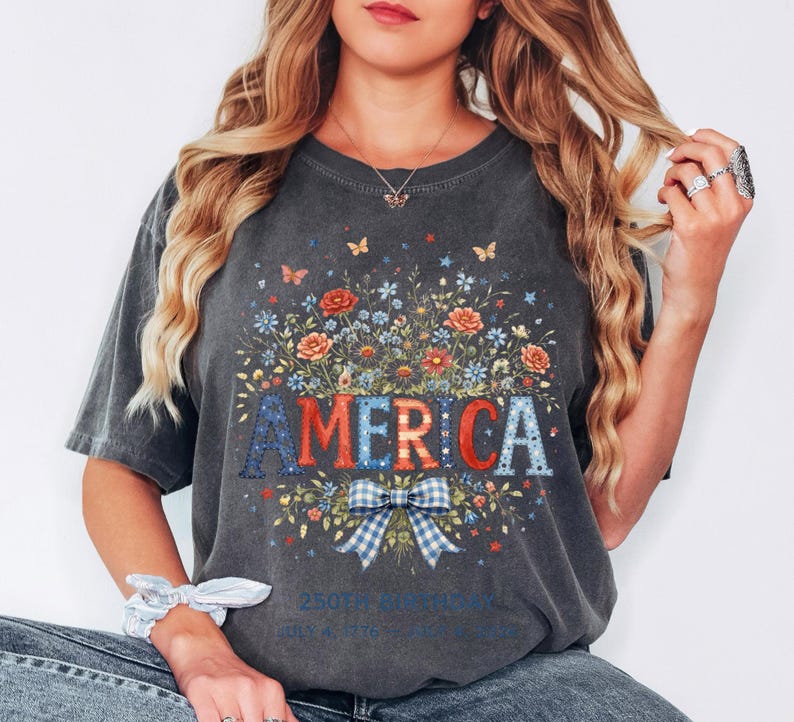 America 250th Birthday Shirt, 4th Of July 2026 Patriotic Floral T-Shirt