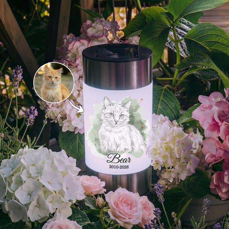 Personalized Pet Photo Solar Garden Light with Custom Name Date Waterproof Outdoor Landscape Lamp Yard Decor Pet Loss Memorial Gift