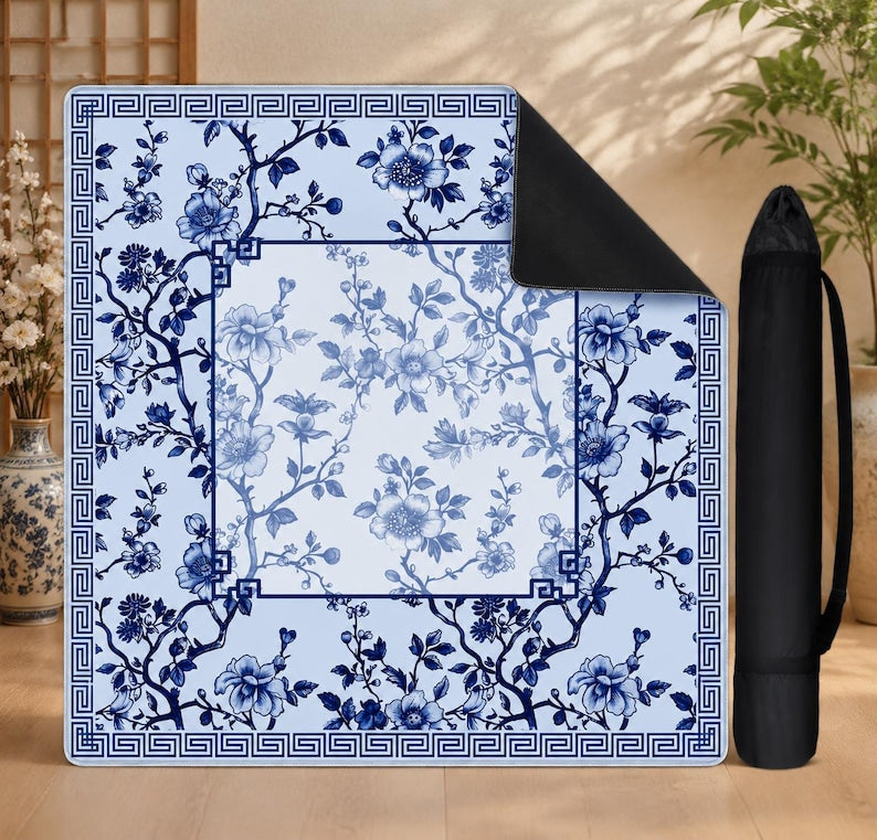 Chinoiserie Mahjong Mat with Carrying Bag, Non-Slip Game Table Cover