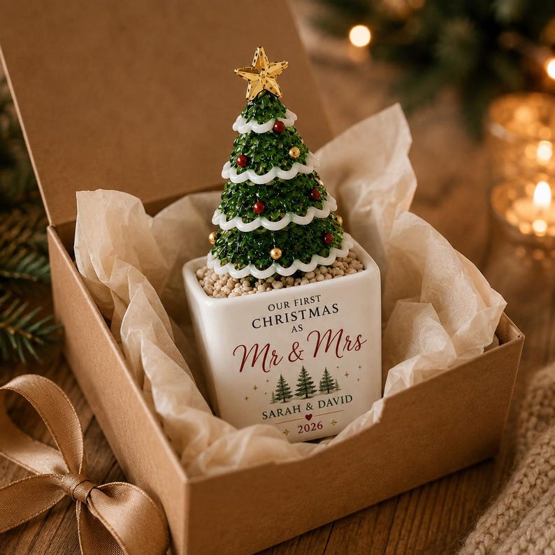Personalized Couple Christmas Gift, Custom Glass Christmas Tree Pot, Newlywed Holiday Keepsake, Bridal Shower Gift