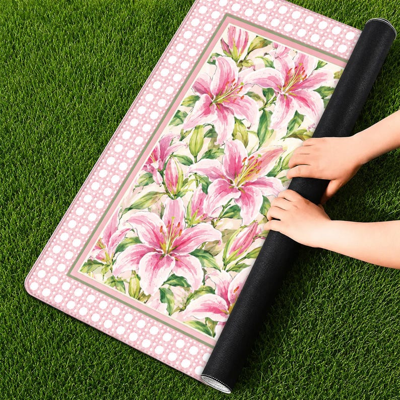 Floral Mahjong Mat, Pink Lily Table Cover, Elegant Cane Pattern Game Pad, Non-Slip Tabletop Accessory, Home Decor Gift