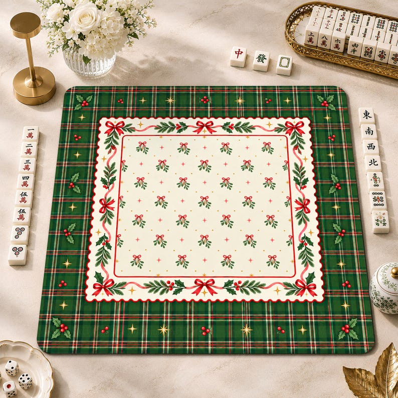 Scalloped Tartan & Mistletoe Mahjong Mat, Heritage Holly Berry Christmas Game Mat, Non-slip Table Cover